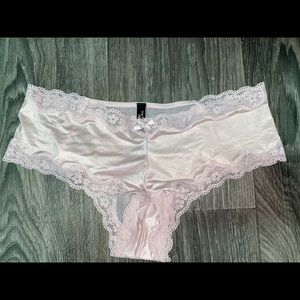Victoria’s Secret cheeky undies